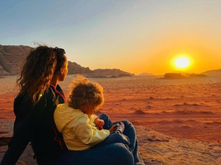 Moon City With Jeep Trips Wadi Rum Bilik gambar