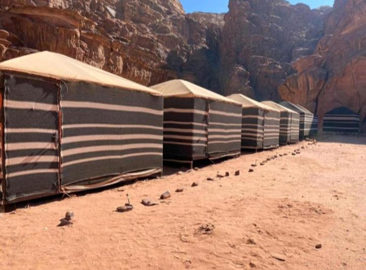 Moon City With Jeep Trips Wadi Rum Luaran gambar
